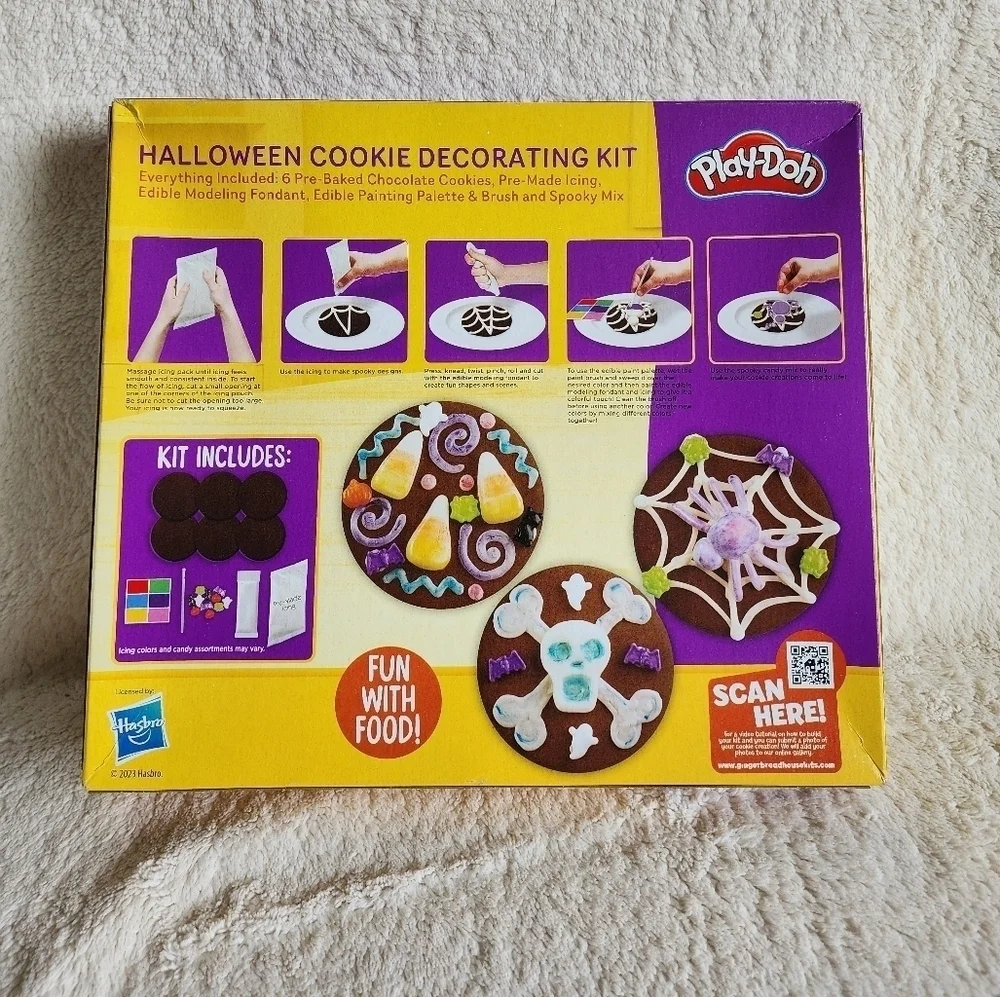 New large Play-Doh Halloween Cookie Kit for toddlers/ kids